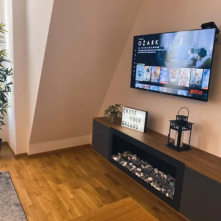 Elena Lägenhet Divčibare